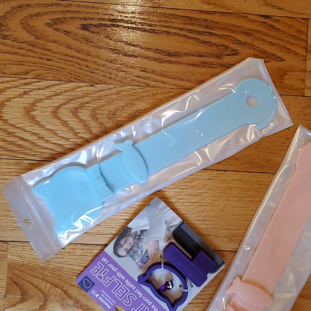 Cat Gadgets 😸 - Picture 4 of 6